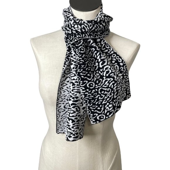 𝅺BLACK White Animal Print Scarf - Picture 4 of 4